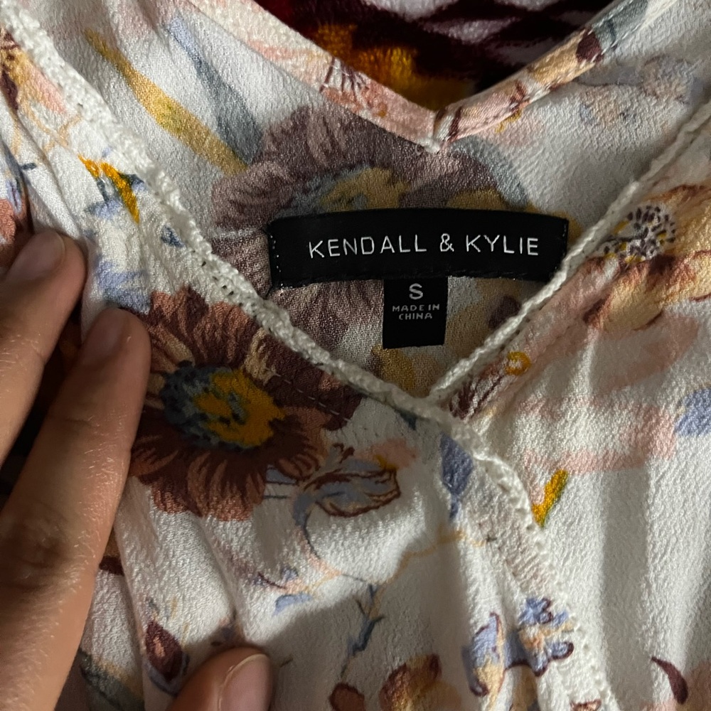 Kendall & Kylie Multicolor Floral Top